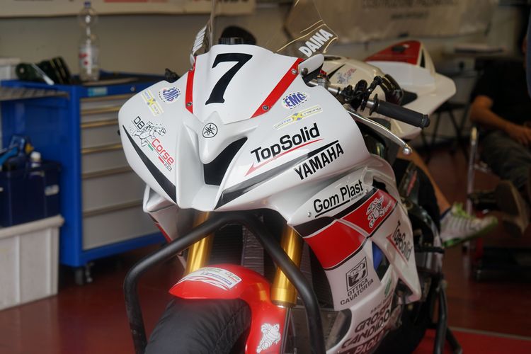 Nel paddock prima della gara (foto di C. Olivieri)