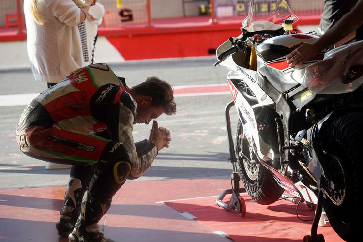 Alessandro si concentra prima della gara (foto di C. Olivieri)